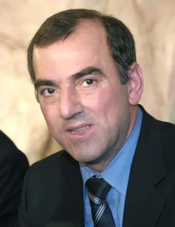 Въоръжени нахлуха в дома на Стоян Александров