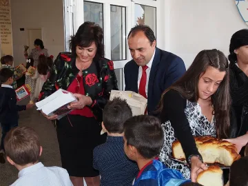 Нинова: Повече знания днес, означават по-добра реализация утре