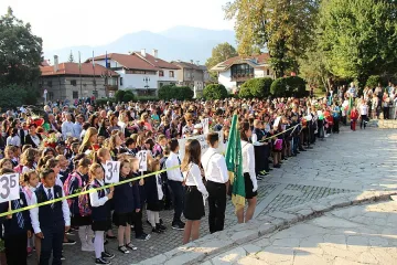 Деца и учители рецитираха в Банско „Родна реч" от Ран Босилек