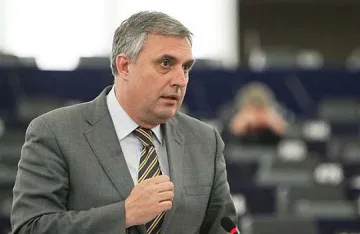 Външните граници на ЕС да се бранят с общи усилия