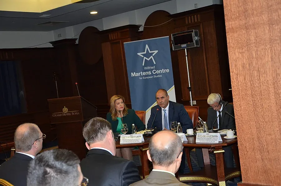 Цветанов: Бежанците трябва да усетят силата на Европа