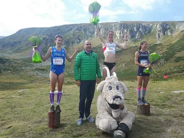 Цветанов награди финалистките в Световното първенство по планинско бягане 