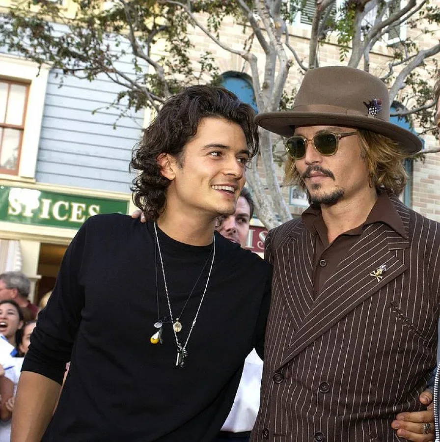 Орландо спасява Джони Деп 