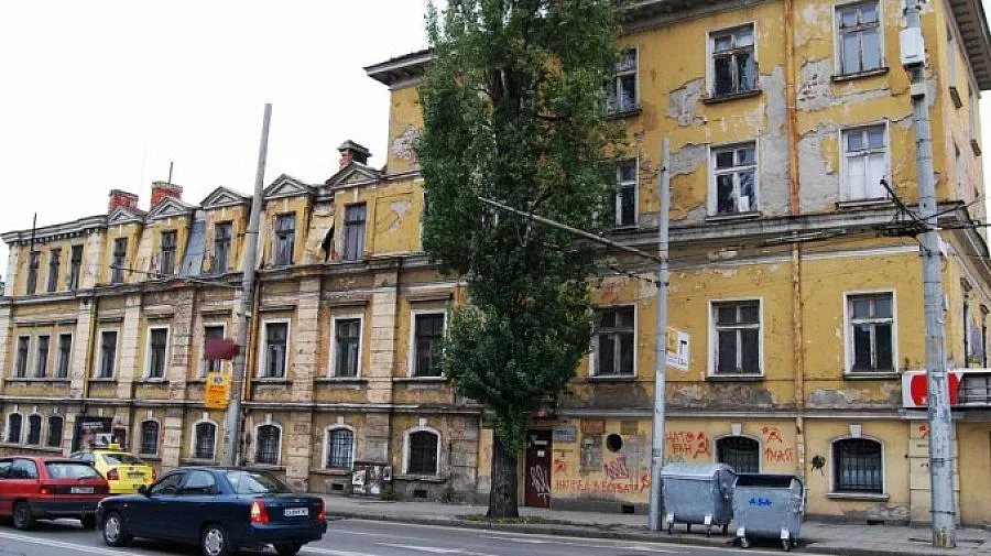 Прокуратурата проверява сделката с „Царските конюшни“