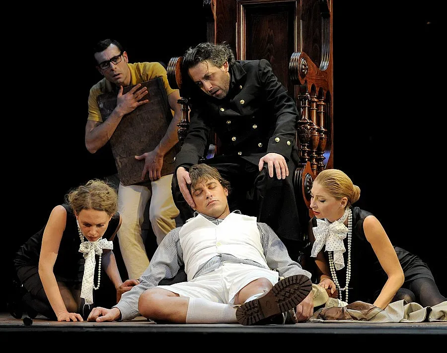 Откриват с водосвет сезона в Народния