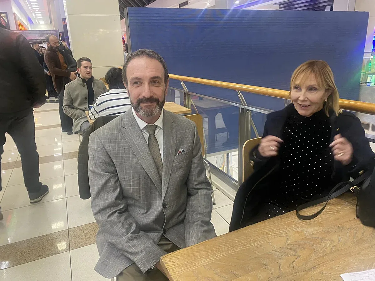 Не затваряй очи!