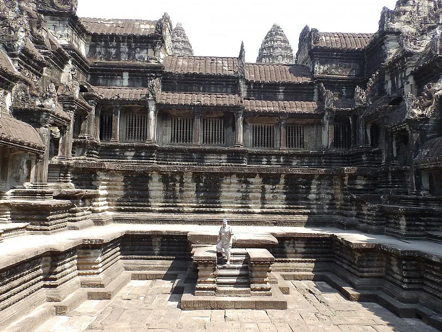 Ангкор Ват - най-големият храм в света 