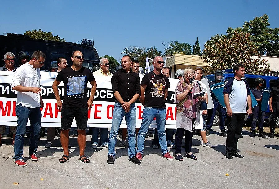 Харманли въстана срещу лагера с чужденците (ОБЗОР)