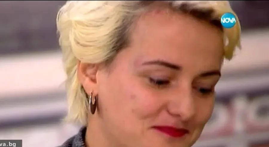 Пребиха певицата Рут Колева