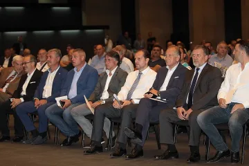 "Левски" тръгва по модела "Челси"