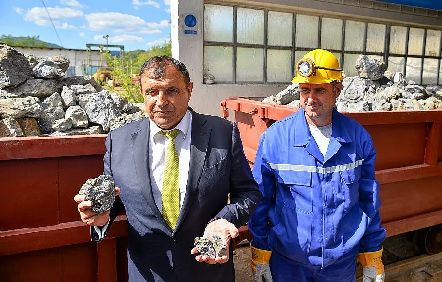 "Минстрой" става световен производител на метали