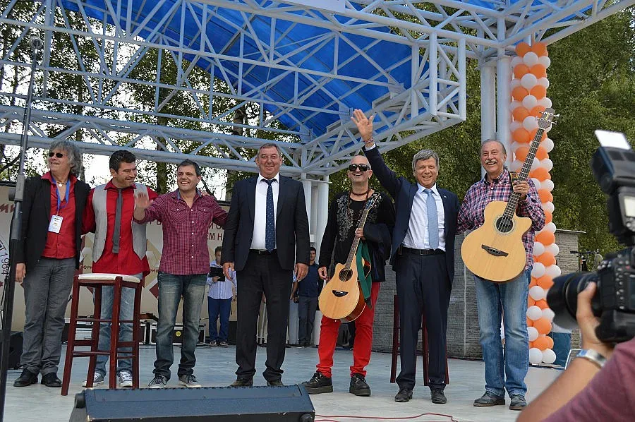 1 млрд. инвестиции в "Асарел-Медет"