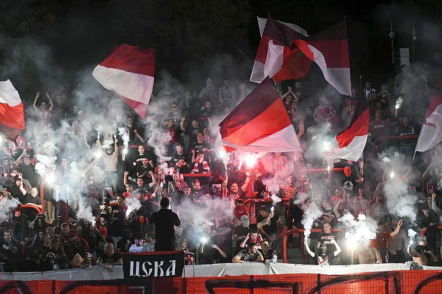 Йорданеску дебютира с измъчена победа