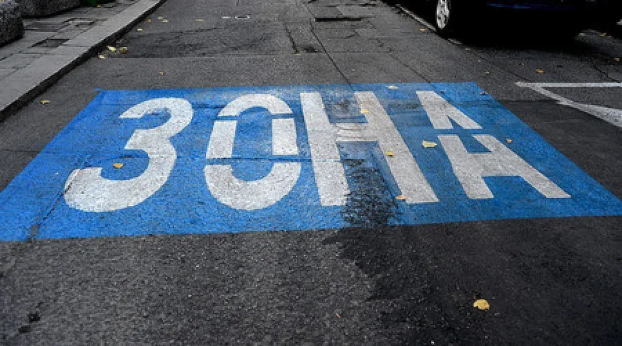 Въвеждат "Синя зона". Кой град е потърпевш