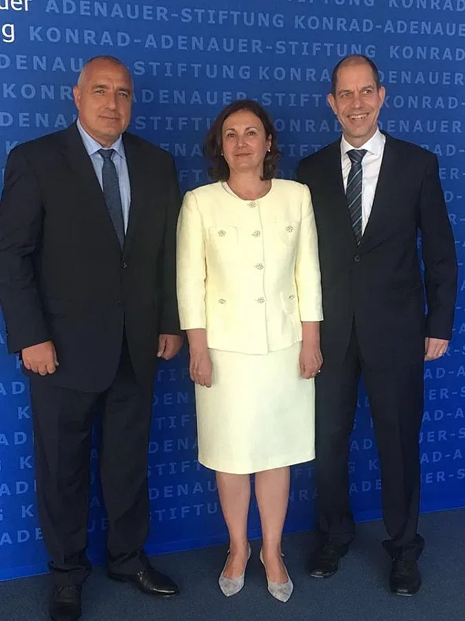 Борисов: България е в тежка ситуация, но се справя