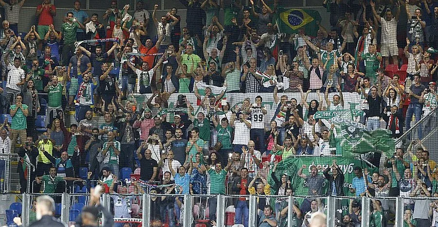 Разград пламна като на Нова година (ОБЗОР)