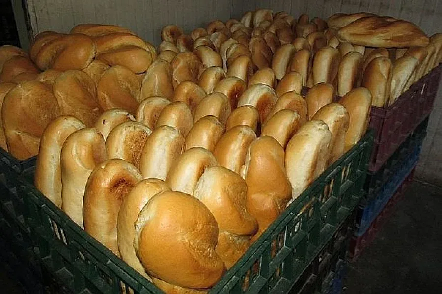 Карат хляб в село само срещу записване