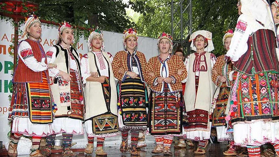 Близо 4000 певци, музиканти и танцьори ще огласят Богородична стъпка