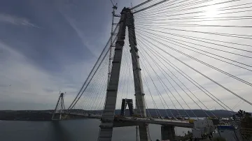Ердоган открива нов мост за чудо и приказ