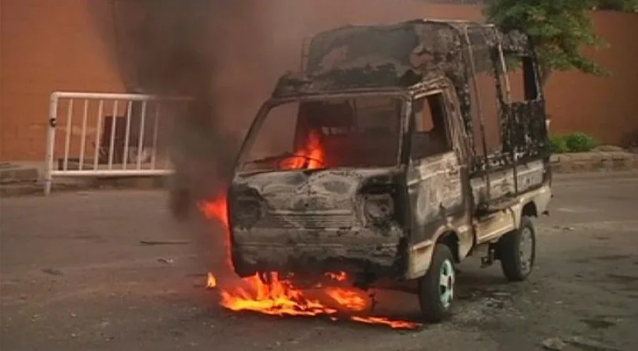 Един убит и седем ранени след протест в Пакистан