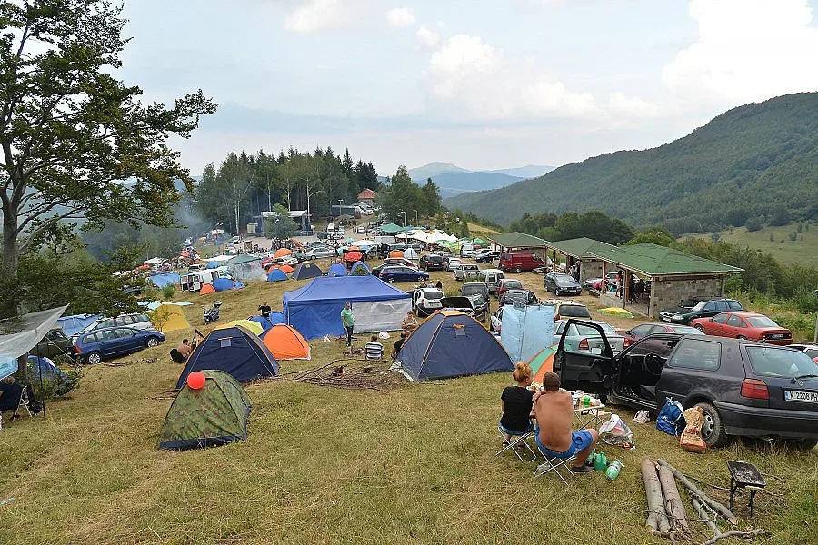 Хиляди купонясваха под връх Копрен