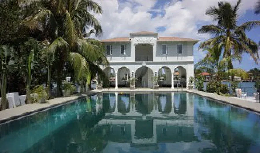 Продадоха имение за 7 млн. паунда