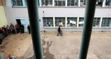Турция пуска на свобода 38 хиляди престъпници