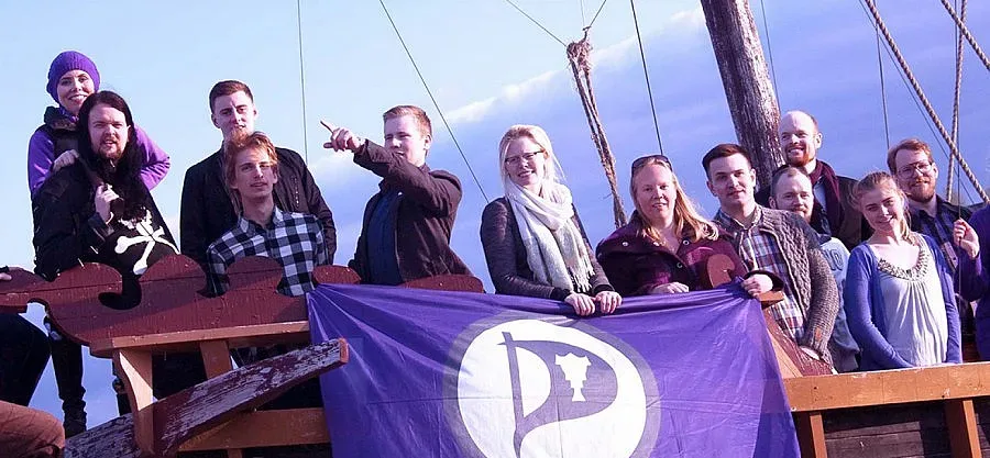 Пирати завземат властта в Исландия