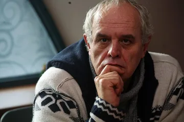 Не е добре, че мислим за генералите, а не за професорите