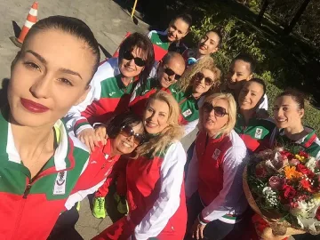 Бразилия аплодира грациите ни в аванс