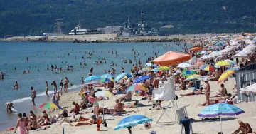 200 лева за последно море през септември