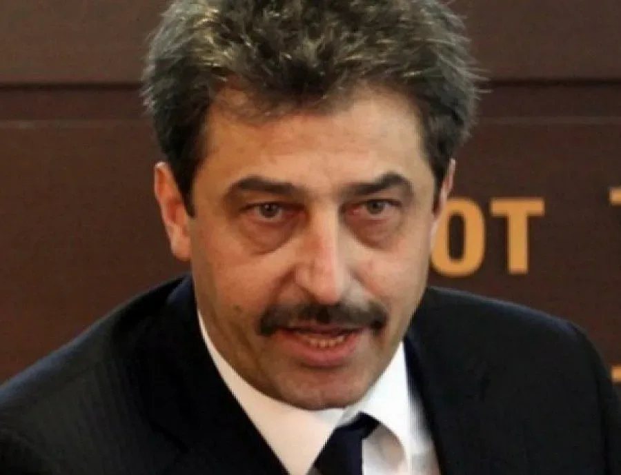 Предявиха задочно обвинение на Цветан Василев