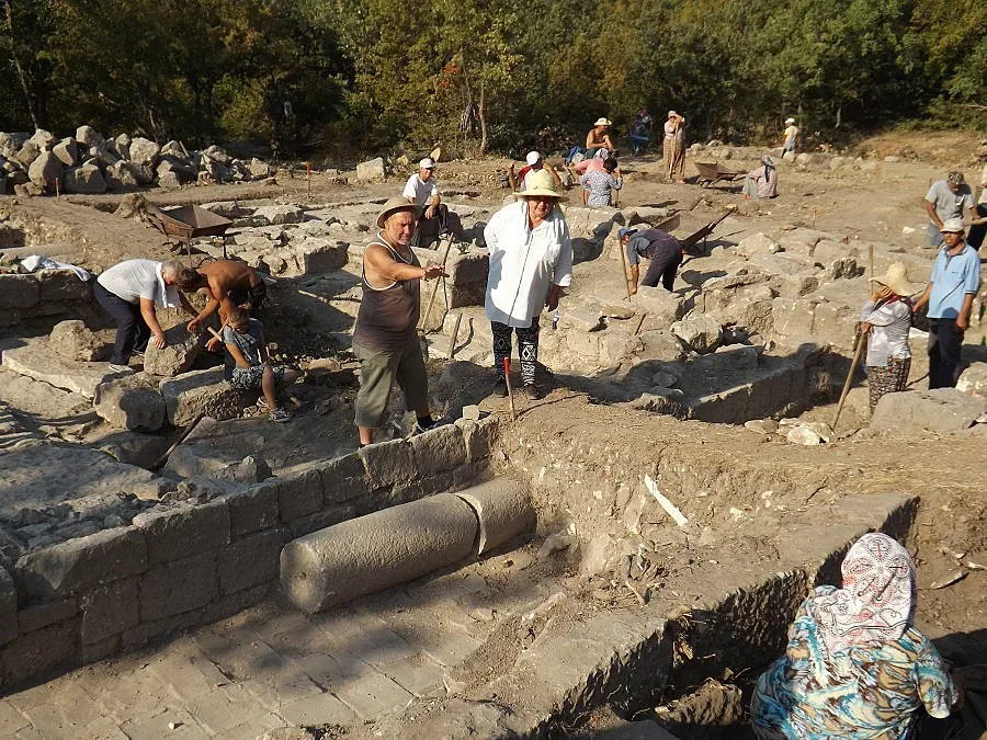 Перперикон пази епископска катедрала