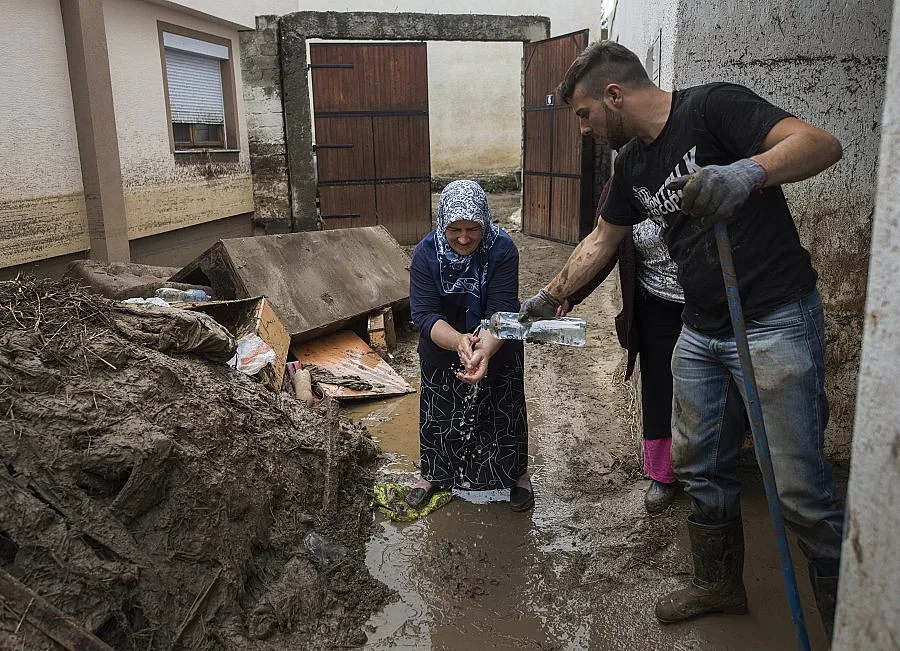 Издирват дете на 1 г. в Скопие