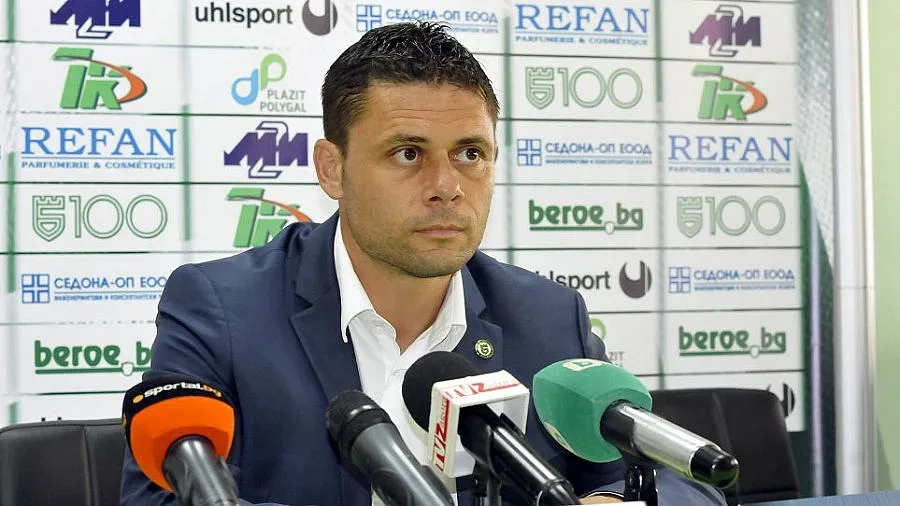 Берое излиза срещу Славия без трима титуляри