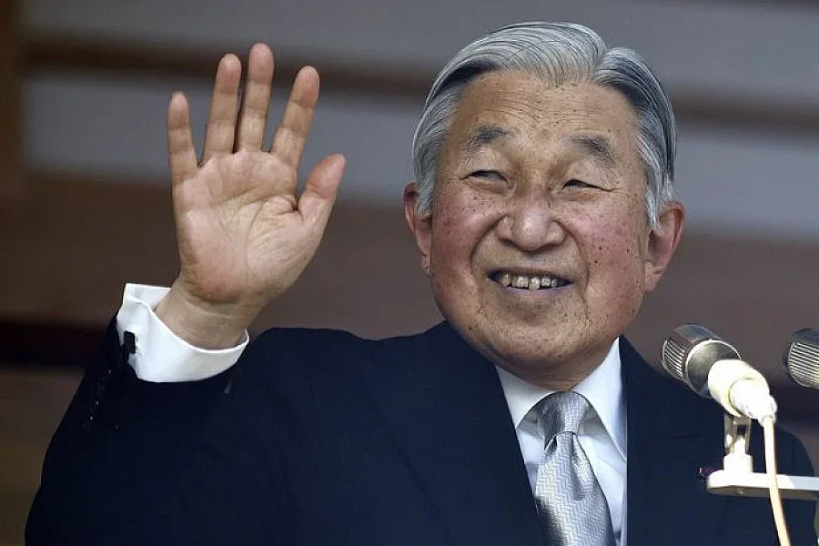 Японският император се оттегля в понеделник