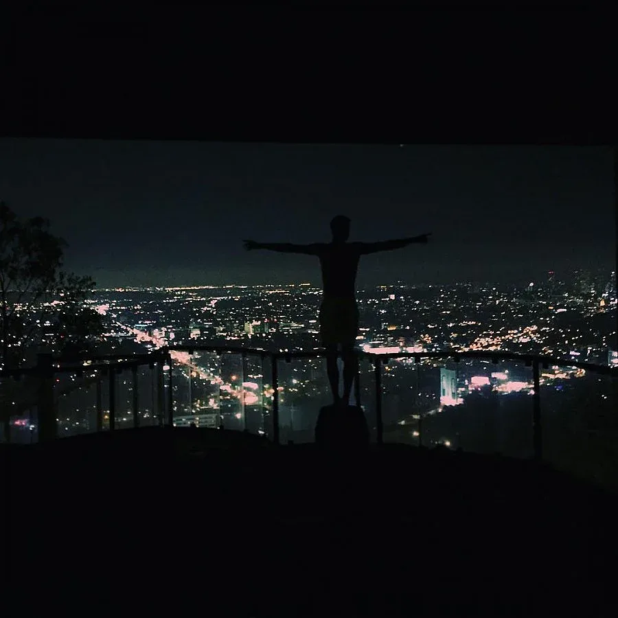 Наш борец изгоря с два телефона