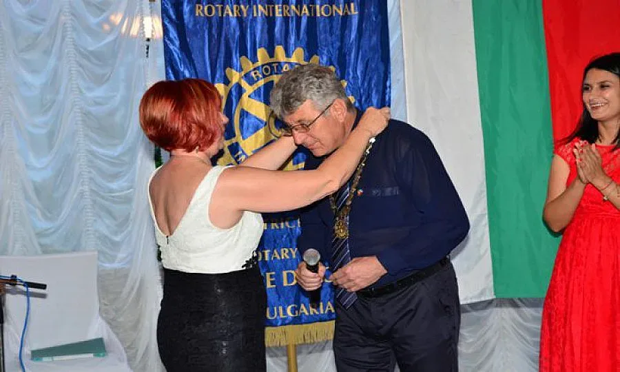 Училищен шеф оглави Ротари клуб