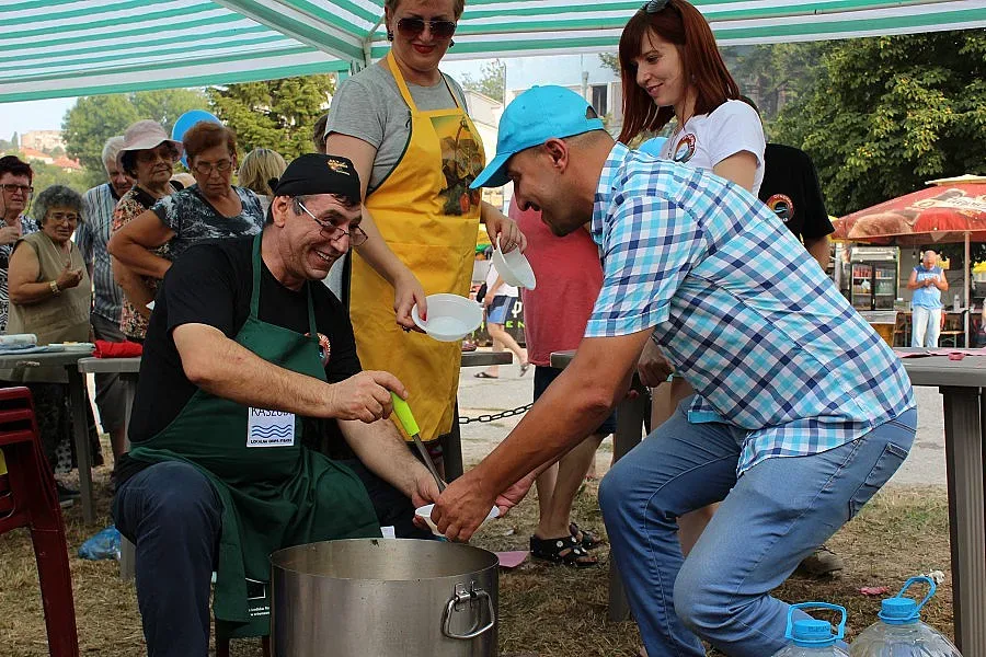 "Огненият Дунав" озари Тутракан