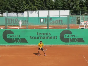 Футболен съдия игра финал в СК "ДЕМА"