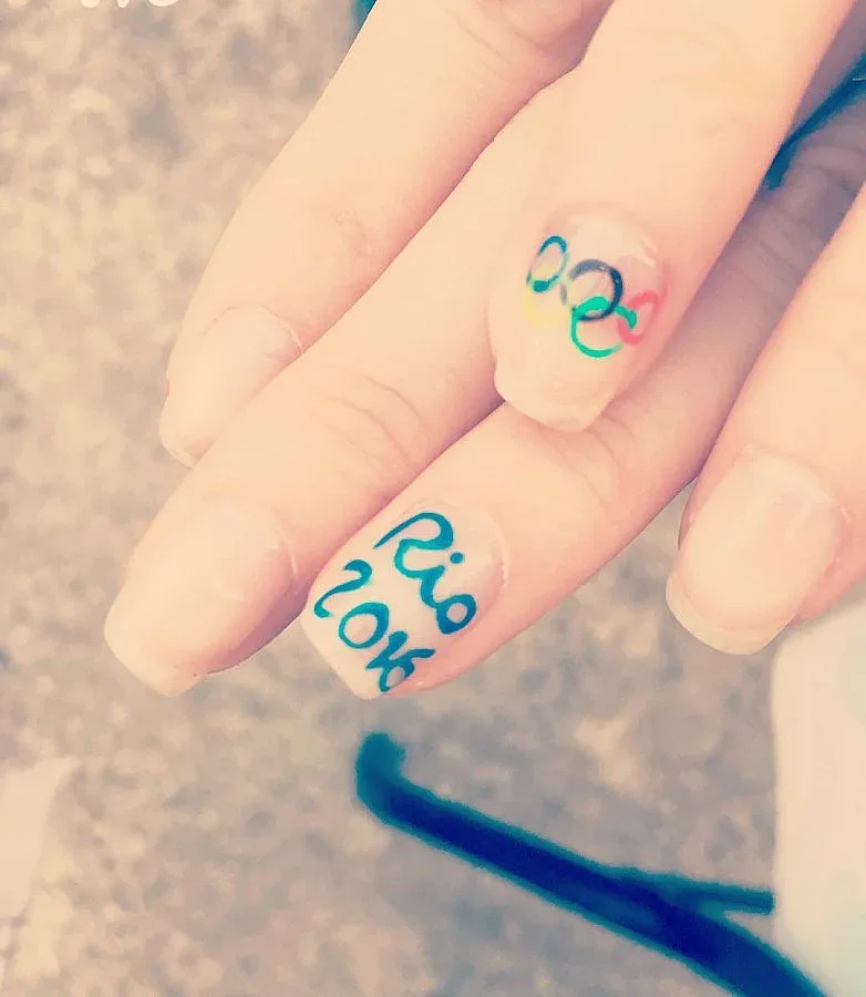 Грациите украсяват Рио с чар и маникюр