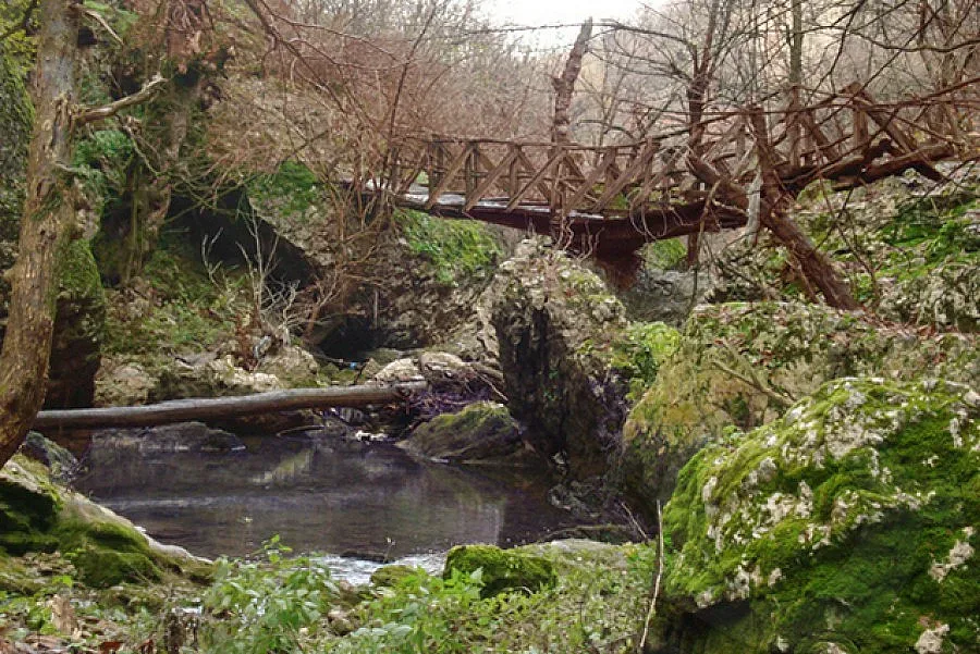 Правят еко пътека до водопад над Струма