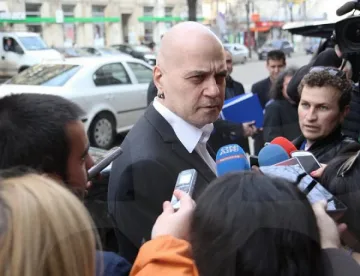 Слави Трифонов: Народът иска да бъде питан