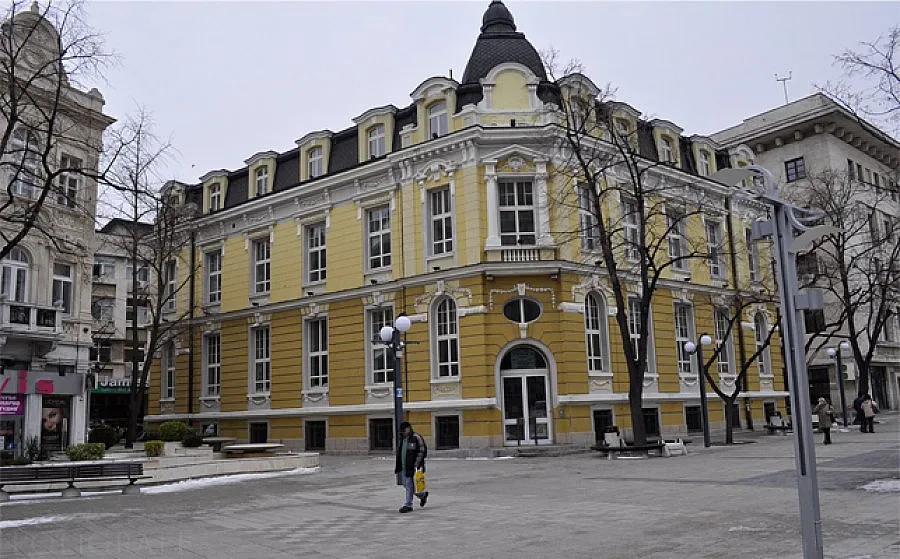 Данъчни разпродават имоти за 650 лв.\кв.