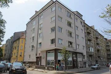 Борисов открива реновирана кооперация на аристократи