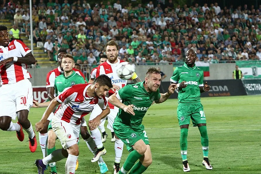 "Лудогорец" изпусна "Звезда" в Разград