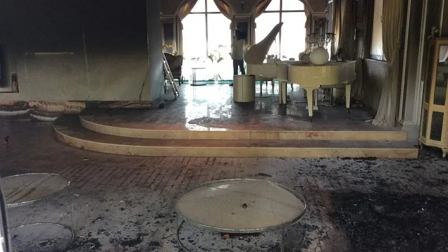 Огнен рекет срещу Баневи за 500 000 евро