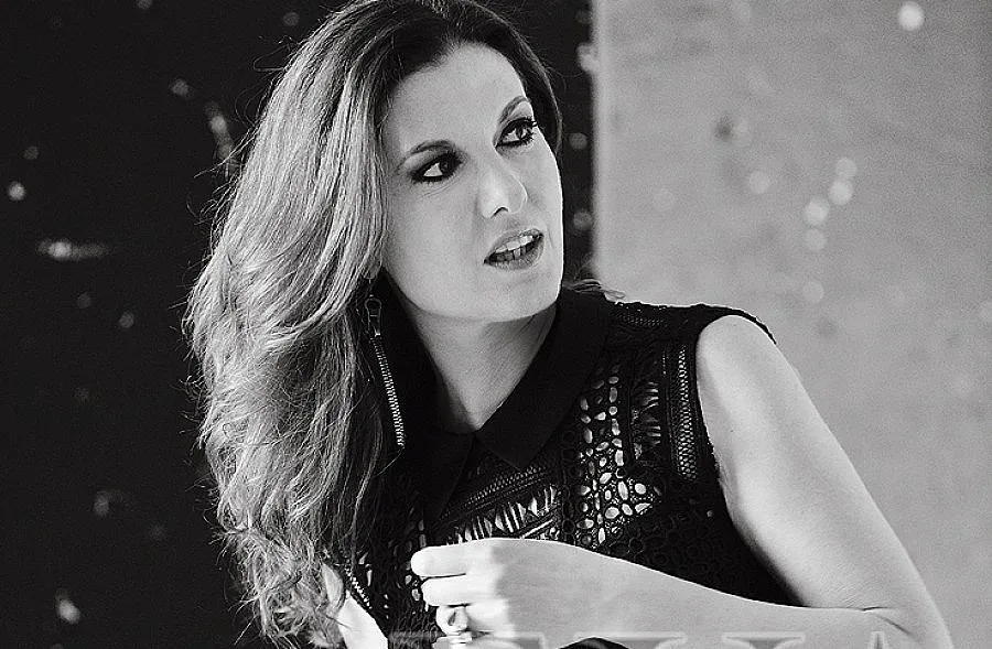 Мира Бенатова се изповяда