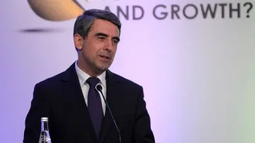 Плевнелиев обсъди в Любляна напрежението в Турция