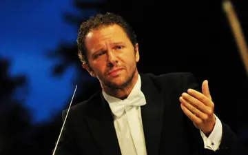 Отстраниха Мартин Пантелеев - главният диригент на Софийска филхармония